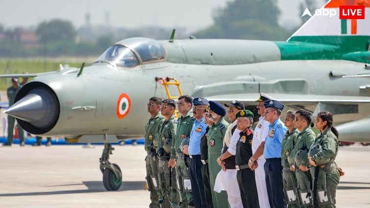 MiG-21 filled the last flight, Rajnath Singh said- 'This is a proof of deep relations between India and Russia'
