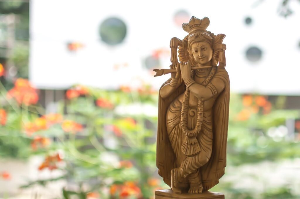 गोवर्धन लीला से पर्यावरण का संदेश